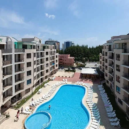شقة ★apartment W Kitchen&balcony Pool View ★qw★ ساني بيتش