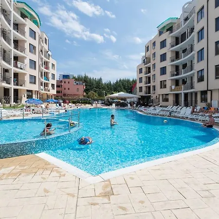 ★apartment W Kitchen&balcony Pool View ★qw★ شقة *
