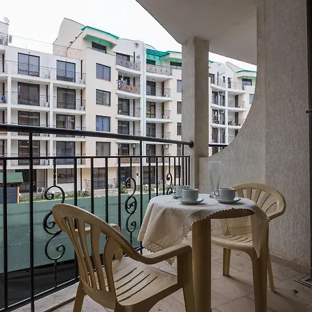★apartment W Kitchen&balcony Pool View ★qw★ شقة *